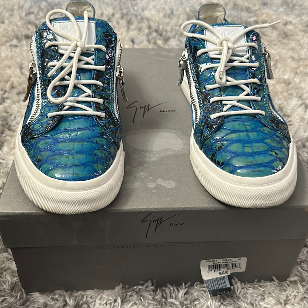 Giuseppe Zanotti Mens Blue Sneaker. US Size 9.